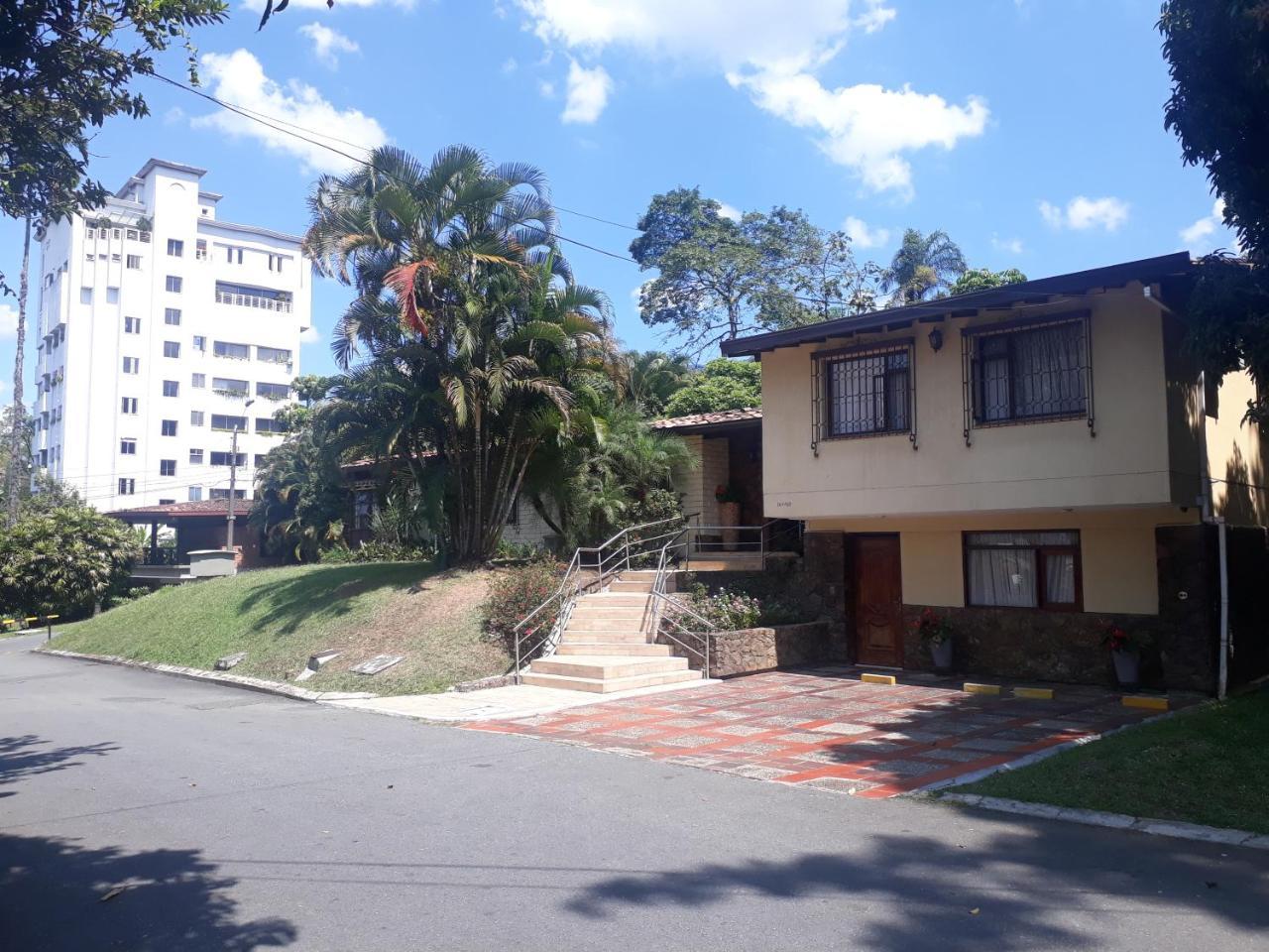 Hotel Poblado Campestre Медельин Экстерьер фото