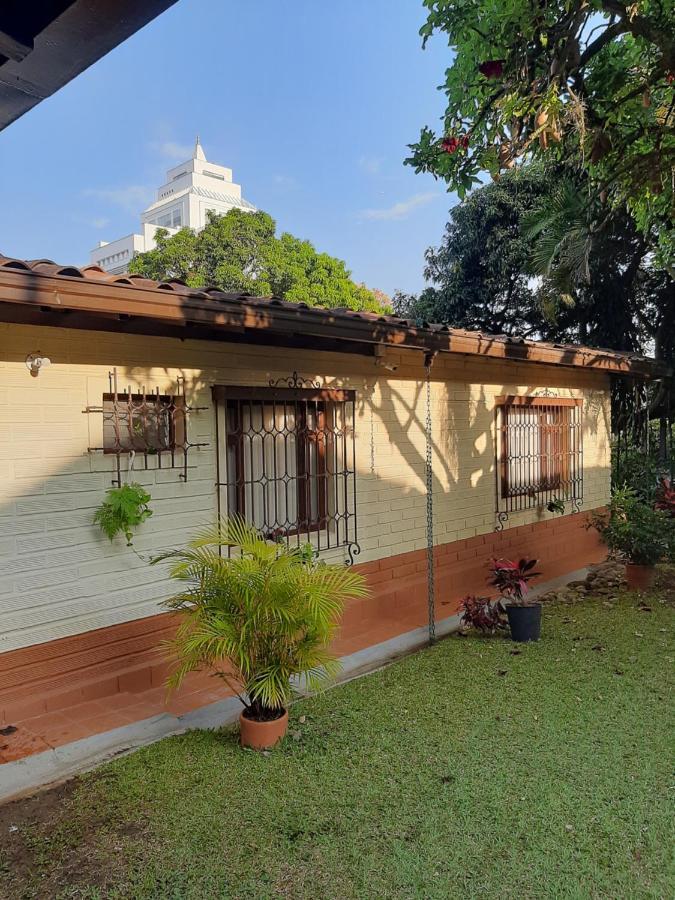 Hotel Poblado Campestre Медельин Экстерьер фото